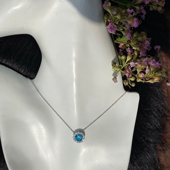 NWT SAVVY Cie Sky Blue Cubic Zirconia Rhodium Plated Silver Chain Halo N… - Picture 2 of 7